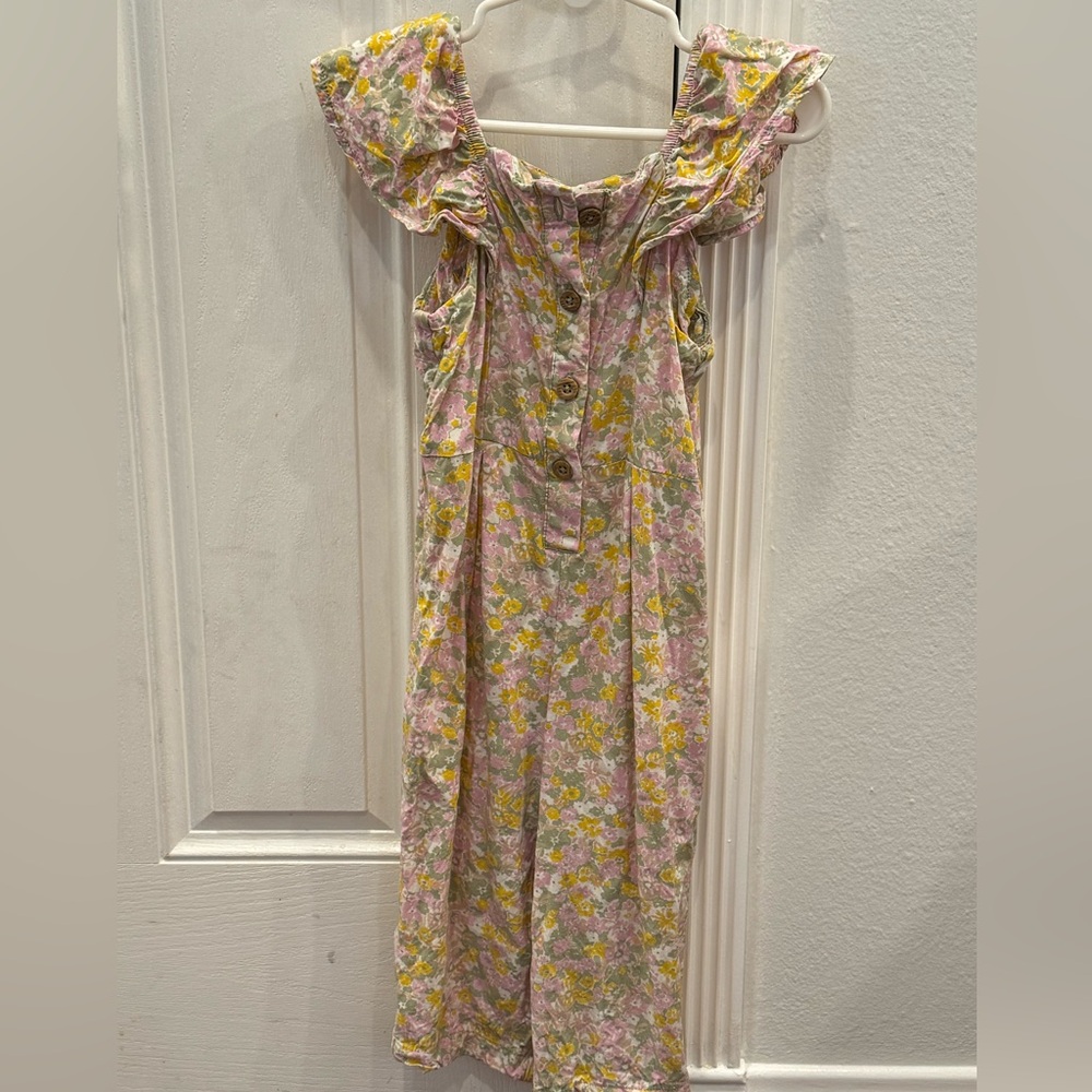 Carter’s Romper - Size 3T - Worn Twice. Excellent condition.